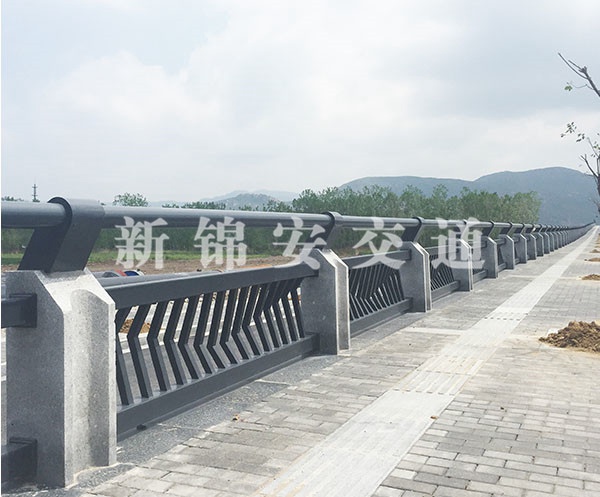 桥梁护栏